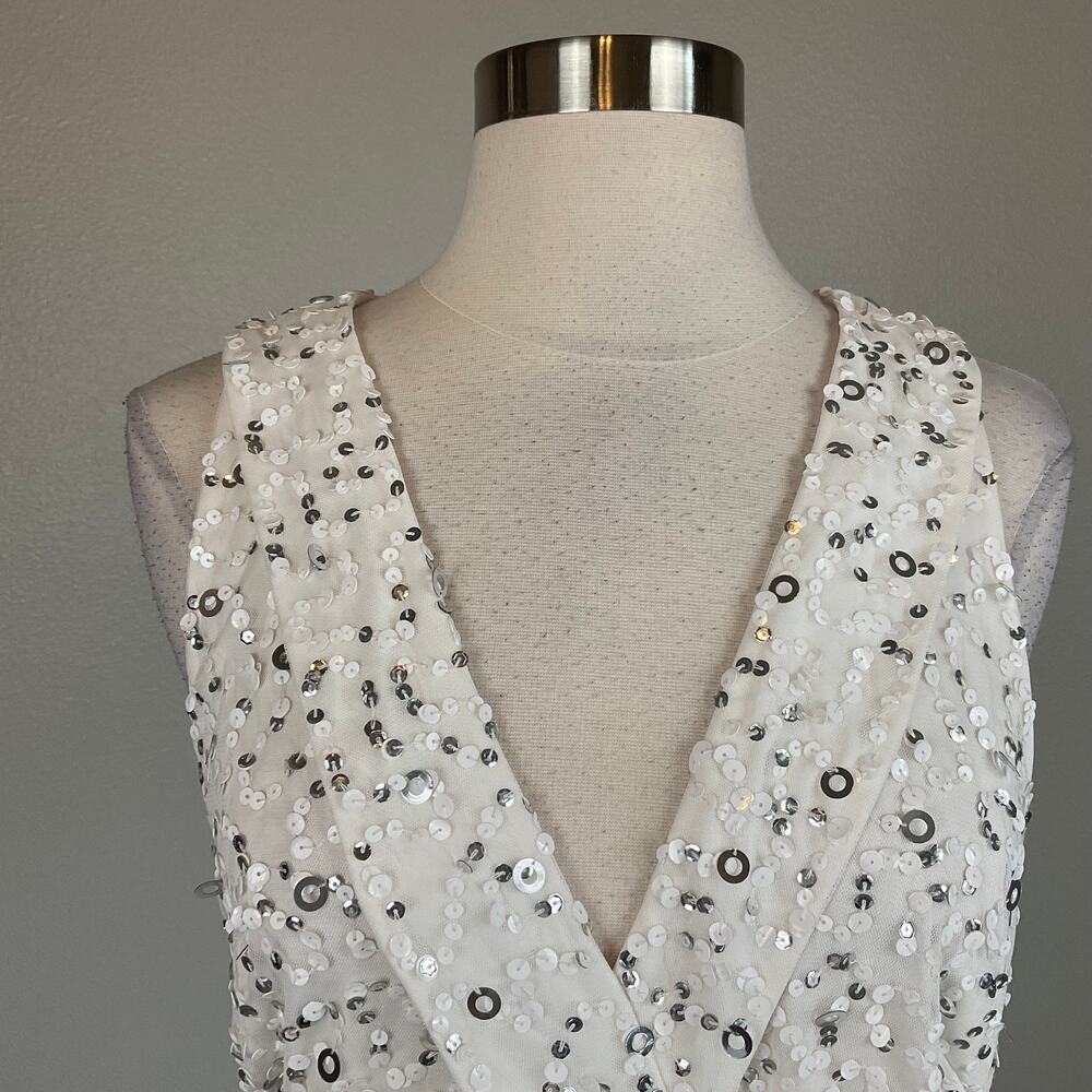 Adrianna Papell Sequin Sleeveless Sheath Cocktail Dress White and Silver Size 8 - Picture 8 of 13